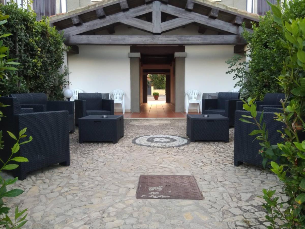 Villa Raffaello Porto San Paolo  Buitenkant foto