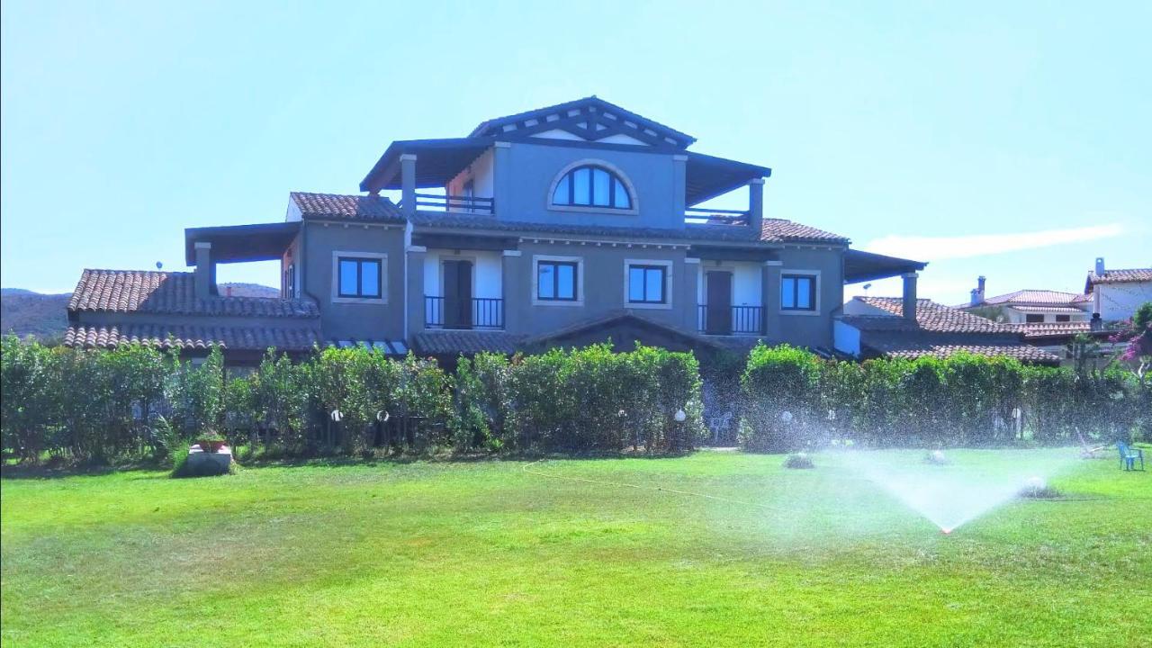 Villa Raffaello Porto San Paolo  Buitenkant foto