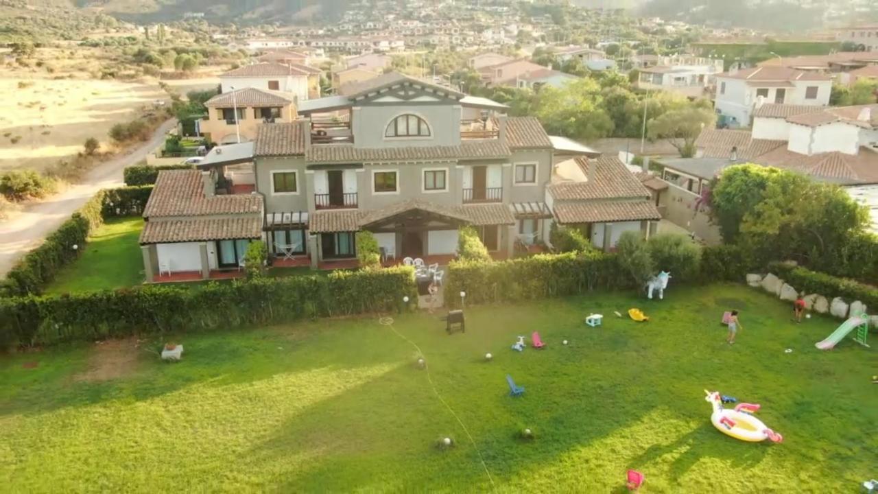 Villa Raffaello Porto San Paolo  Buitenkant foto