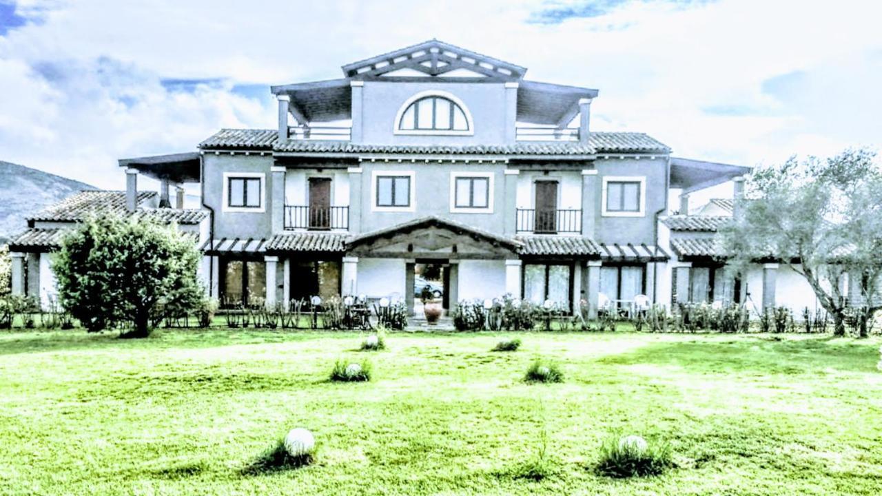 Villa Raffaello Porto San Paolo  Buitenkant foto